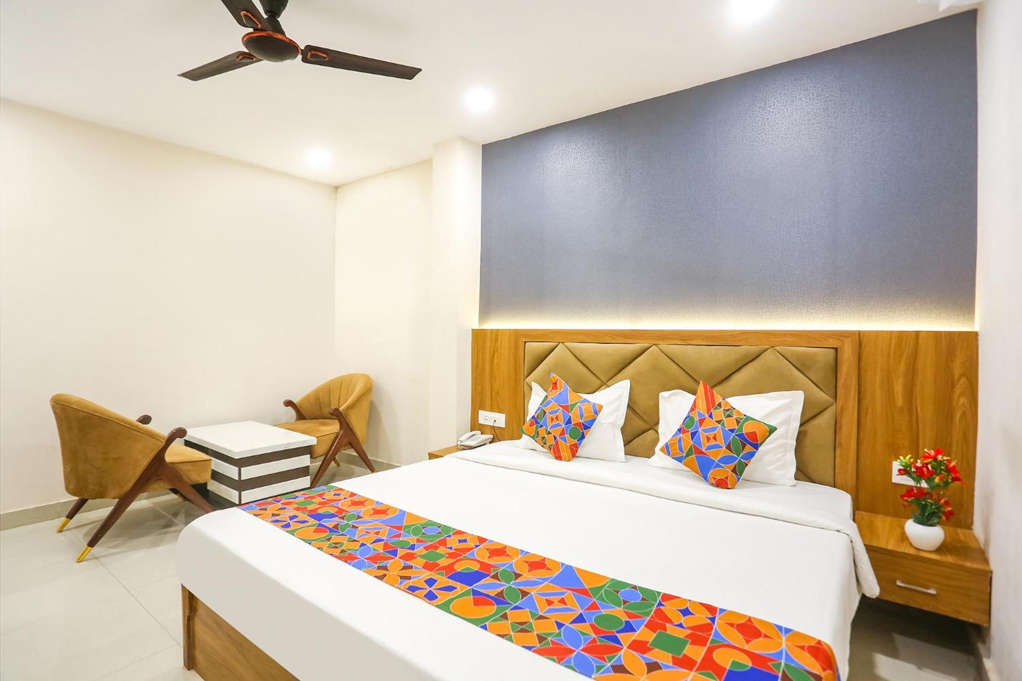 Fabhotel Hari Kunj 900 M From Kashi Vishwanath Temple Varanasi Exterior foto