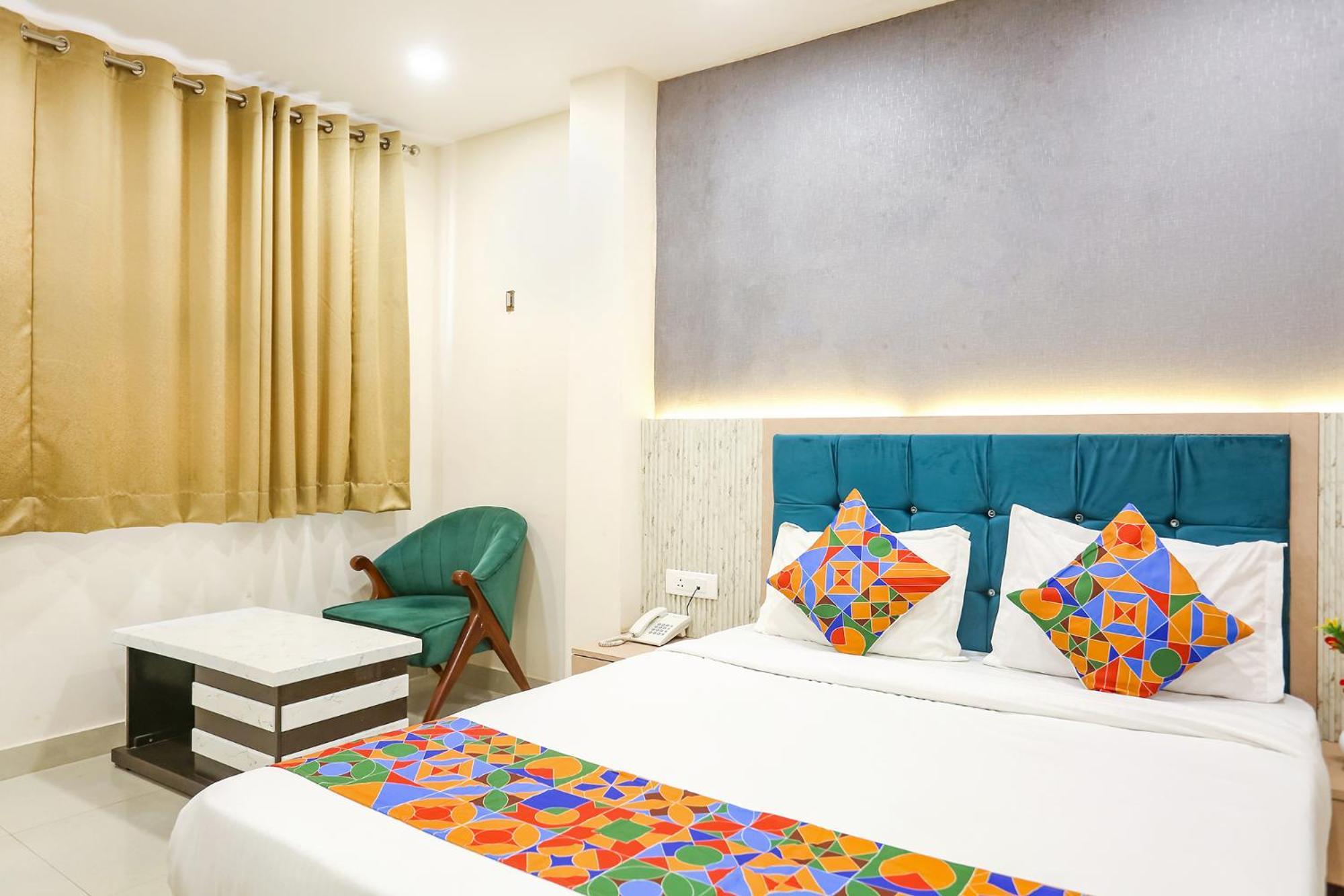 Fabhotel Hari Kunj 900 M From Kashi Vishwanath Temple Varanasi Exterior foto