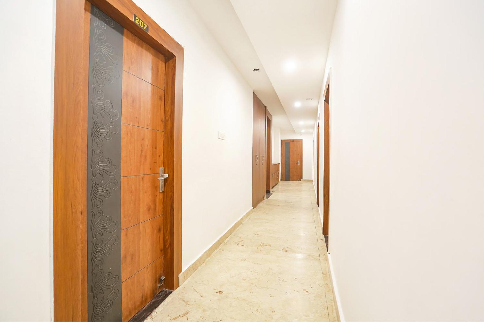 Fabhotel Hari Kunj 900 M From Kashi Vishwanath Temple Varanasi Exterior foto